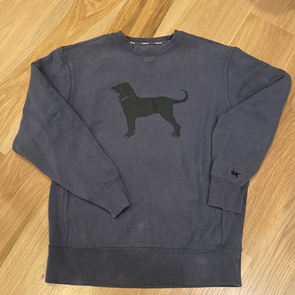 Black dog sweatshirt
